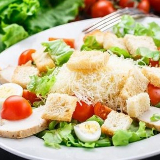 Салат Цезаріон з куркою
